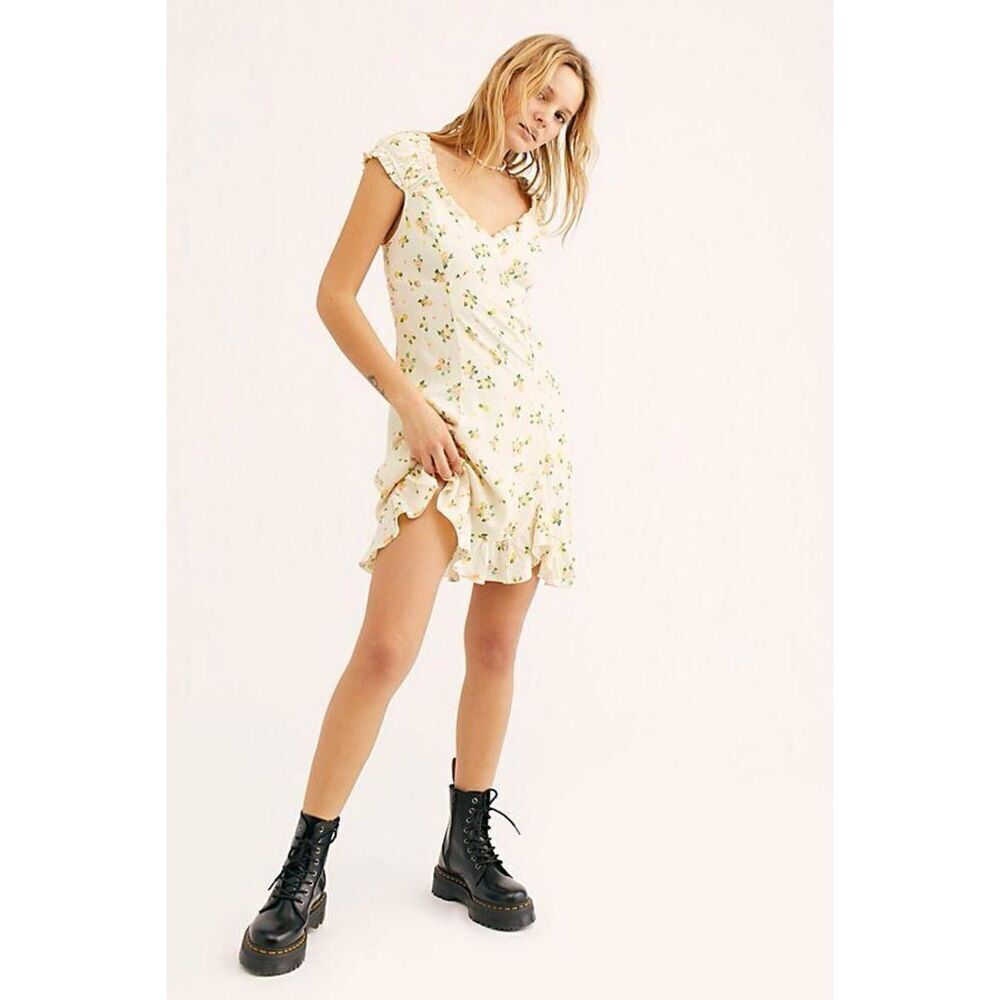 ✨FREE PEOPLE LIKE A LADY SZ SMALL DRESS✨